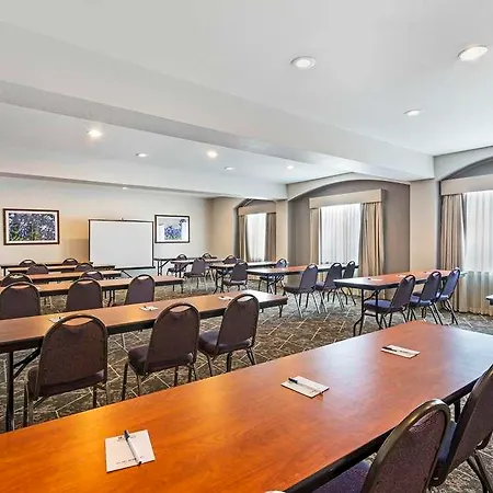 Best Western Fort Worth Inn & Suites 