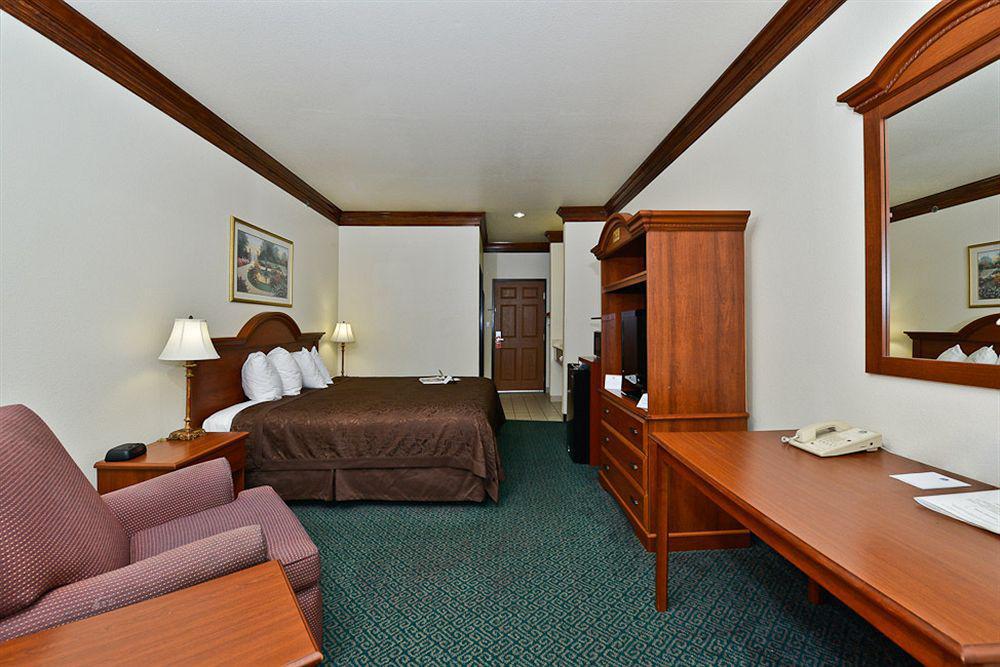 Hotel Western Worth & 3*